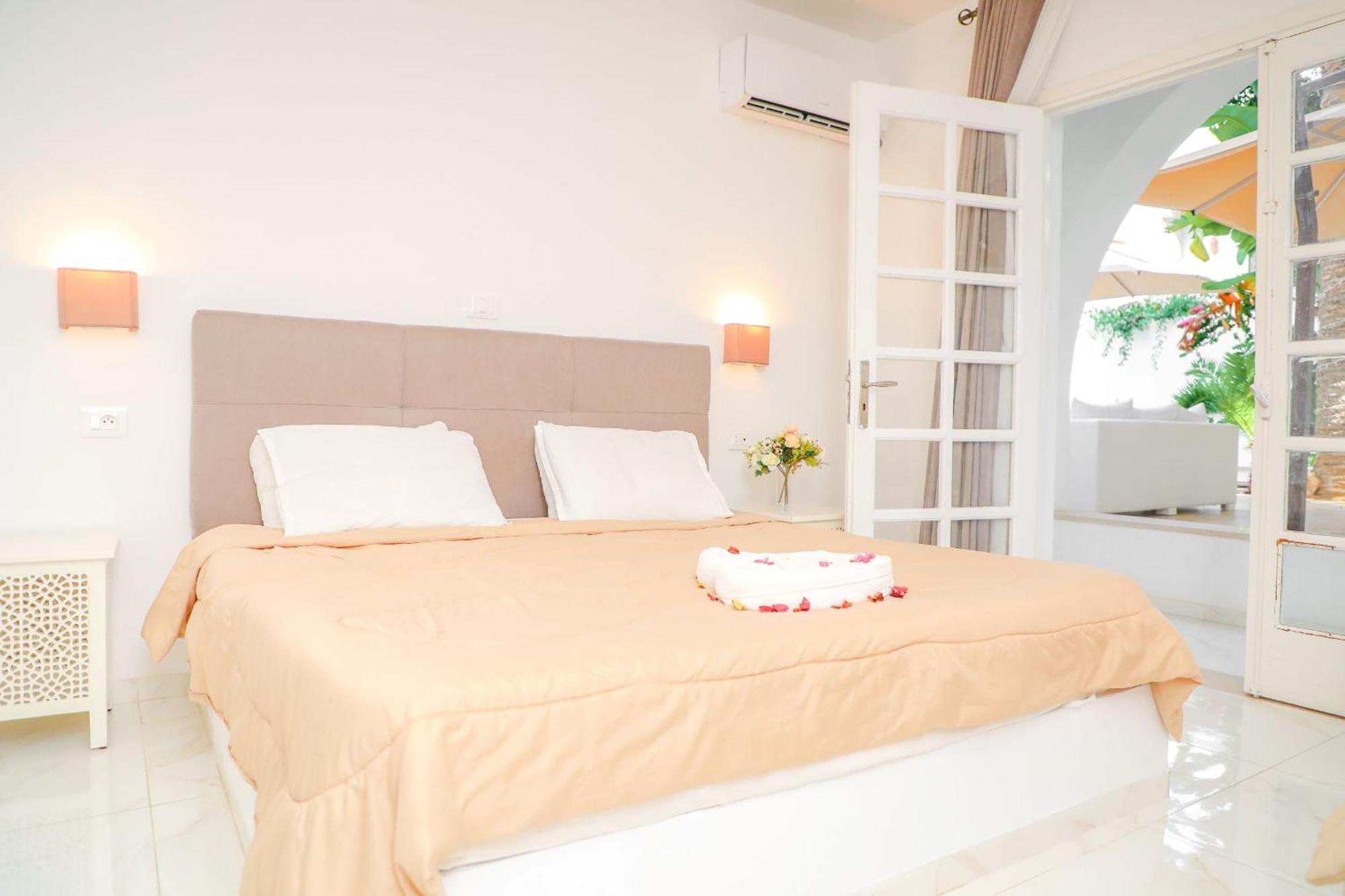 نزل قايا Hotel Gaia เนเบิล ภายนอก รูปภาพ